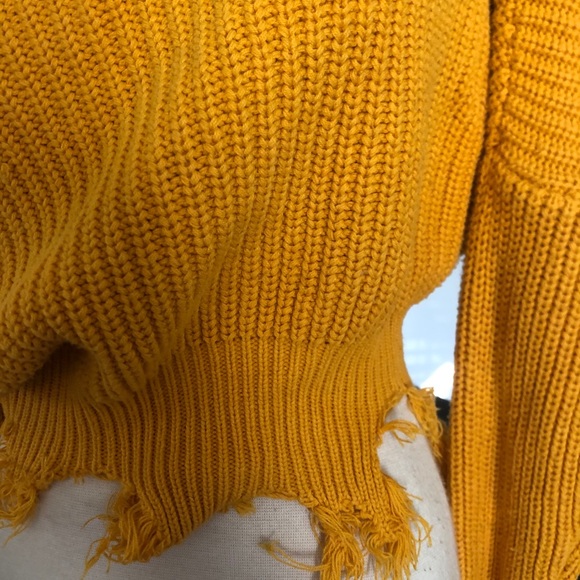 LF Sweater - Picture 2 of 2